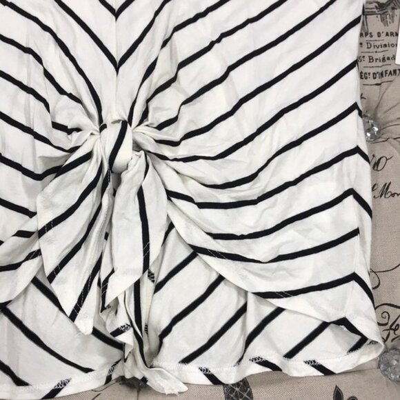 KAREN KANE STRIPE TIE-FRONT TOP - Picture 4 of 6